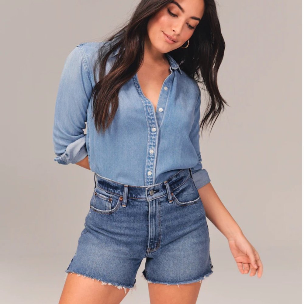 Abercrombie Curve Love High Rise 4 Inch Mom Shorts Size 35W
